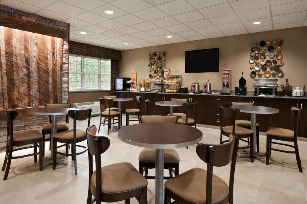 Sleep & At The University Hotel Steubenville